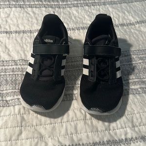 Boys, Adidas Cloudform, Size 3Y